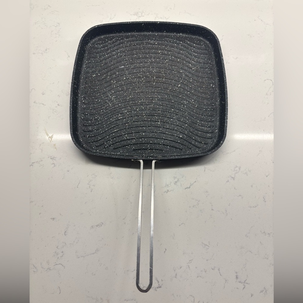 Square Non-Stick Grill Pan with Silver Handle